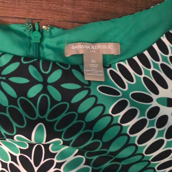 NWOT Banana Republic Dress. Size 10 - Picture 2 of 2